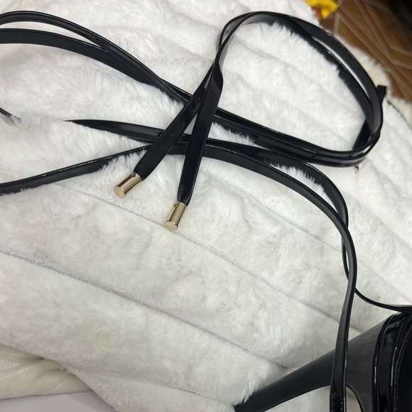 STEVE MADDEN Women’s Black High Heels with Gold Chain Accent - Picture 9 of 10